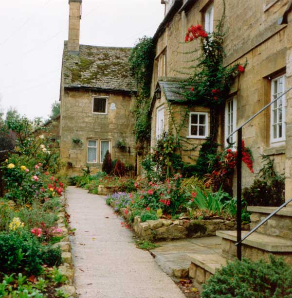 Royal Oak Terraces cottages, Chipping campten